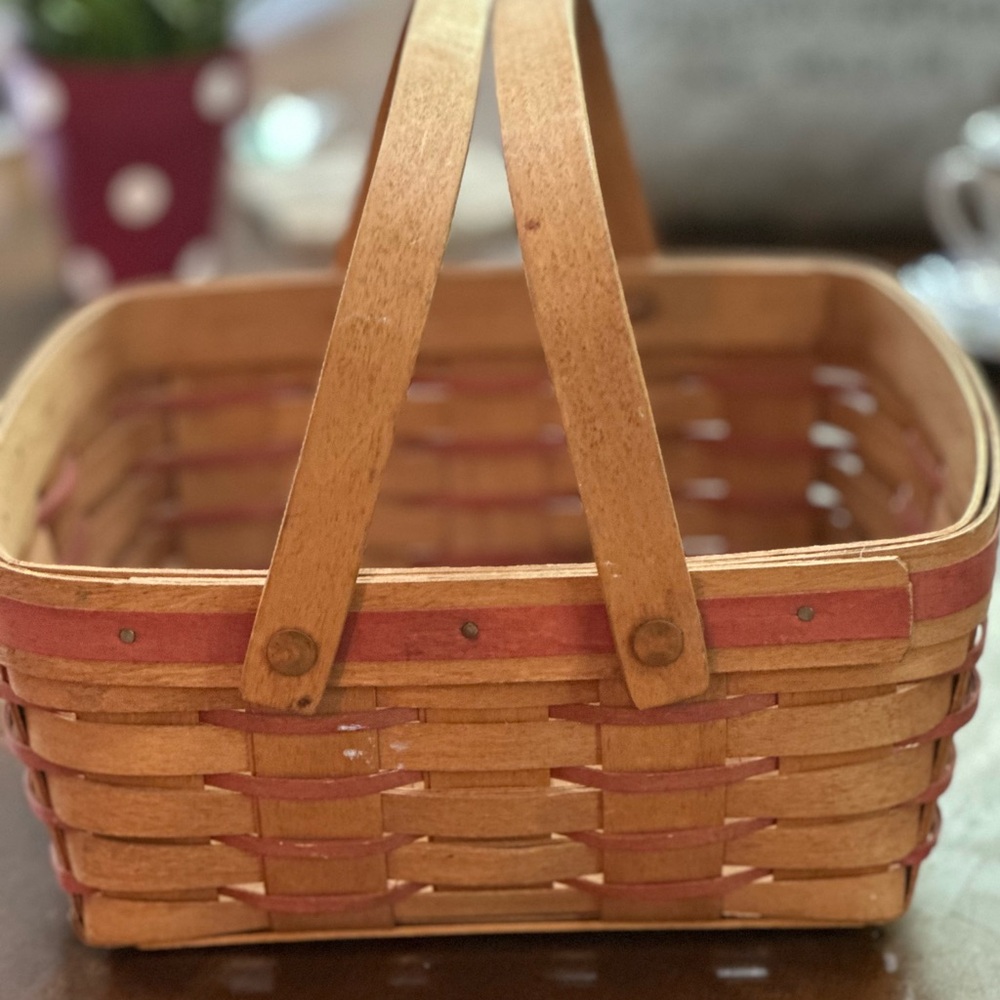 Longaberger Handwoven Basket with Natural Wood Finish - Picture 1 of 4